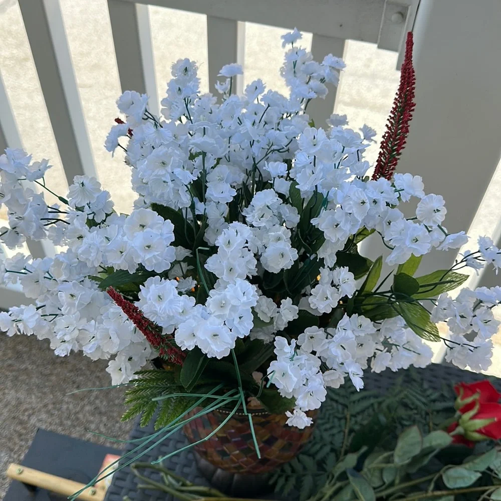 Spring flowers - Picture 1 of 3